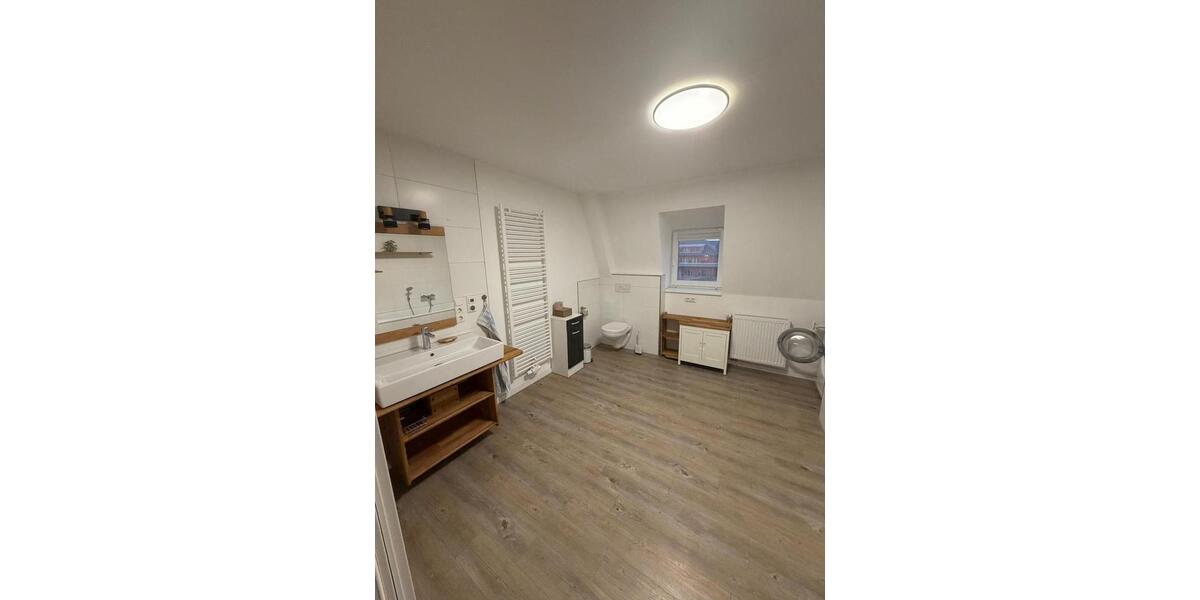 Dachgeschoßwohnung Faßberg - 3 Zimmer, 140 m&sup2;, 930&euro; | Angebot:25963342