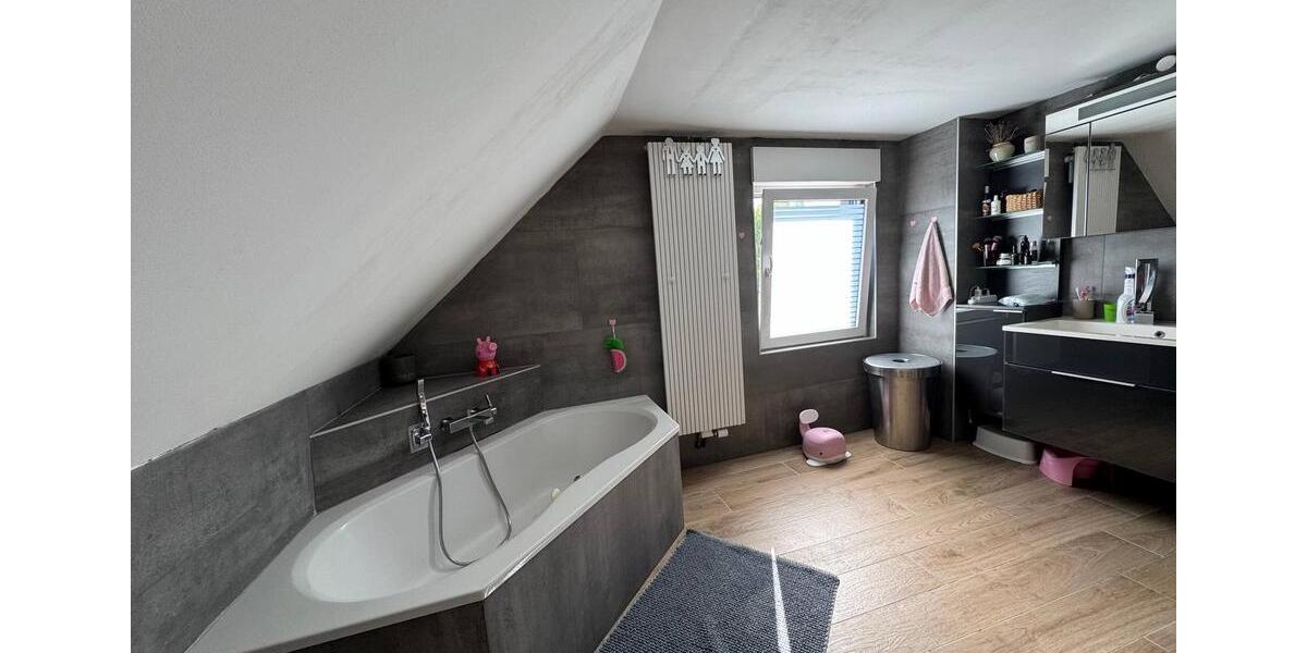 Doppelhaushälfte Weeze - 5 Zimmer, 187 m&sup2;, 359.000&euro; | Angebot:26412378