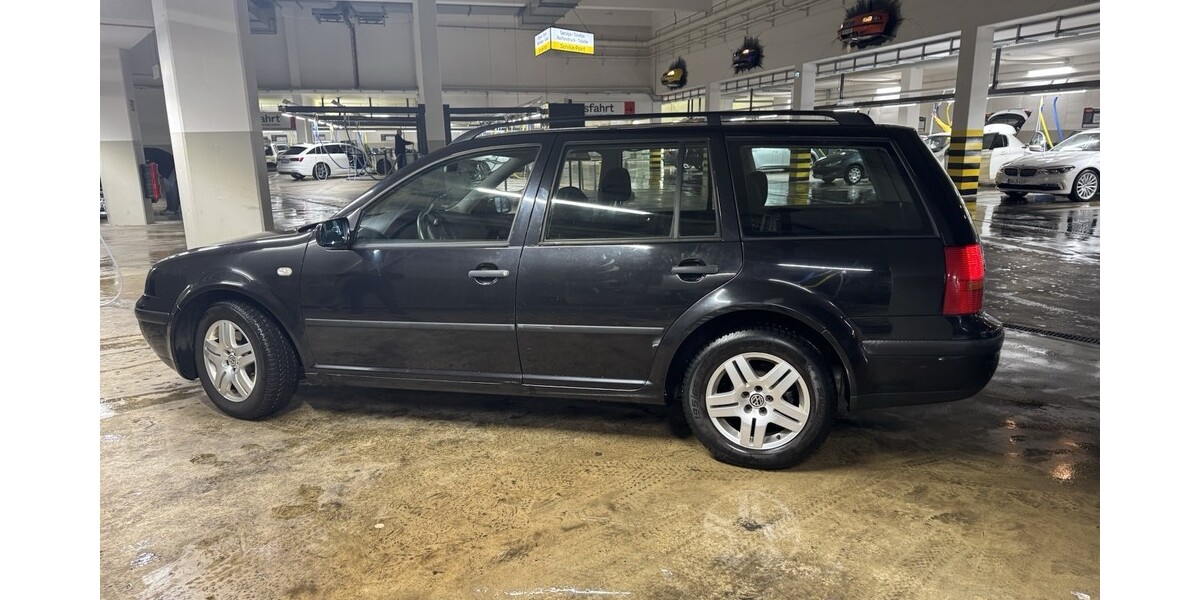 VW Golf IV Variant 190.000 km 1.690 &euro; Bonn 53111