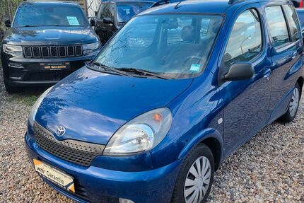 Toyota Yaris 199.500 km 2.500 &euro; Potsdam 14480