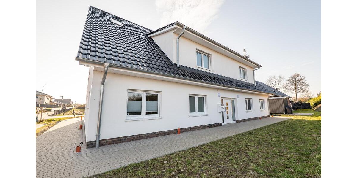 Dachgeschoßwohnung Hemmoor - 3 Zimmer, 96 m&sup2;, 1.055&euro; | Angebot:22732375