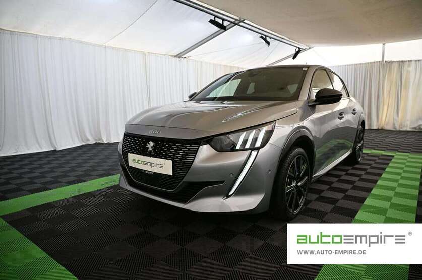 Peugeot 208 16.201 km 16.490 € Butzbach 35510