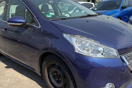 Peugeot 208 117.000 km 4.880 &euro; Mainaschaff 63814