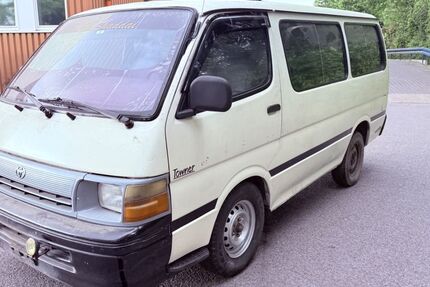 Toyota Hiace 250.000 km 10.900 &euro; Mönchengladbach 41199