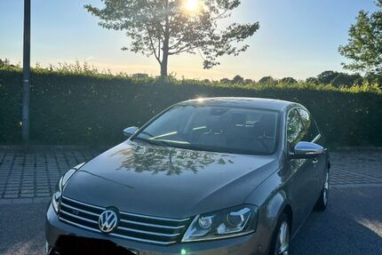 VW Passat 145.200 km 18.499 &euro; Gilching 82205