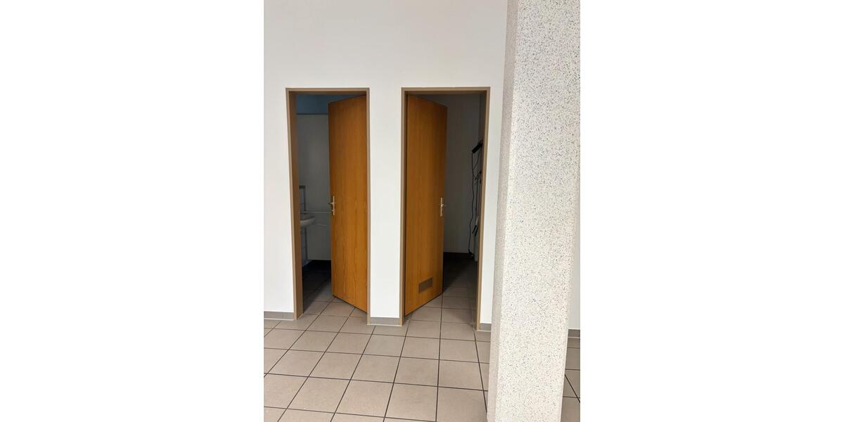 Gewerbeobjekt Singen (Hohentwiel) - 850&euro; | Angebot:26177771