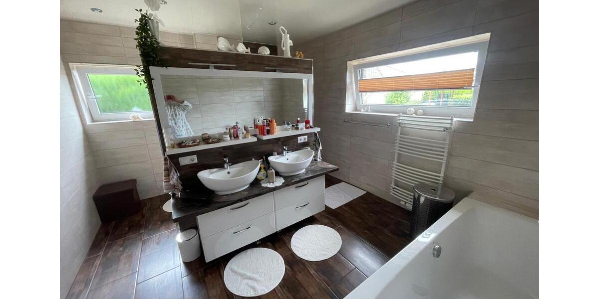 Einfamilienhaus Sögel - 5 Zimmer, 200 m&sup2;, 499.000&euro; | Angebot:26995745