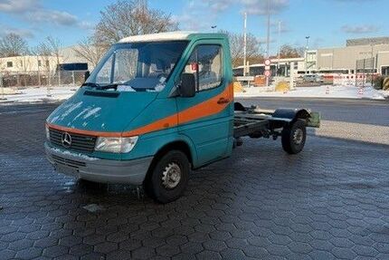 Mercedes-Benz Sprinter 150.000 km 6.990 &euro; Hamburg 20537