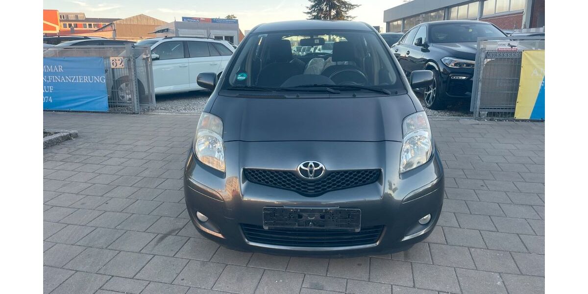 Toyota Yaris 170.013 km 4.999 &euro; Fürth 90763