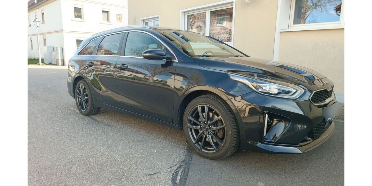 Kia ceed Sportswagon 115.000 km 14.900 &euro; Niederwerrn 97464