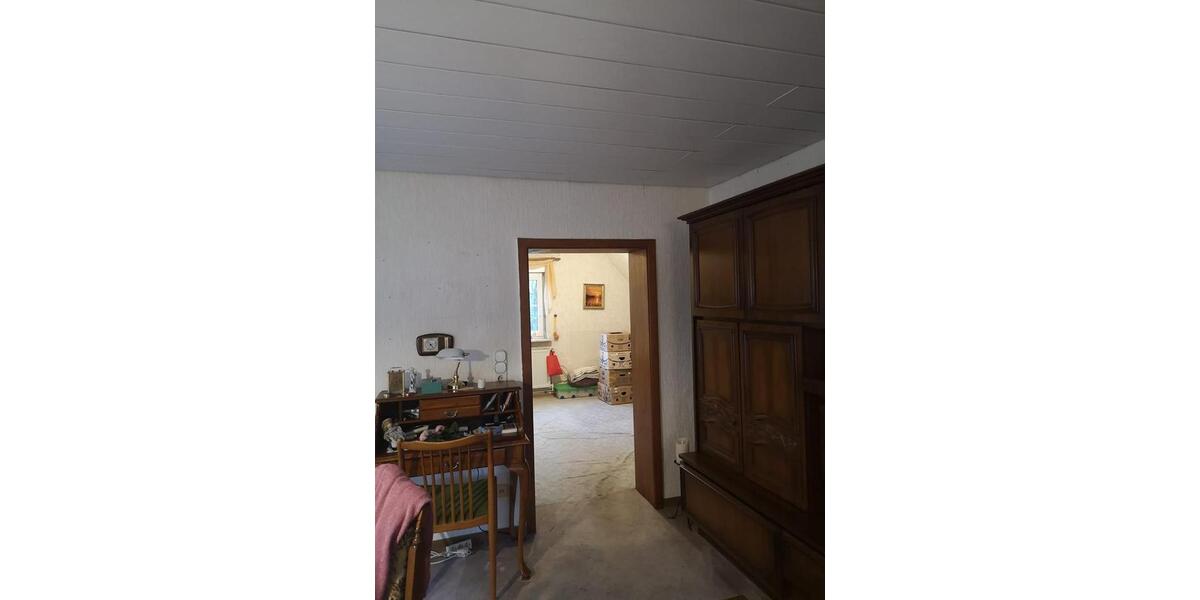 Einfamilienhaus Hessisch Oldendorf - 8 Zimmer, 180 m&sup2;, 167.000&euro; | Angebot:26248599