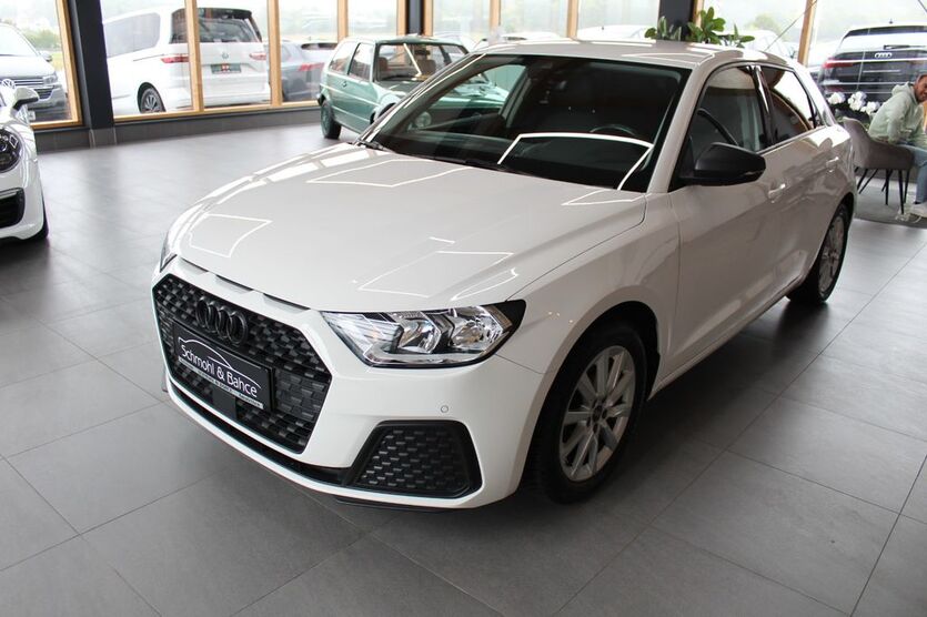Audi A1 80.000 km 16.990 € Amstetten 73340