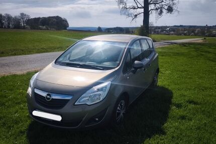 Opel Meriva 98.000 km 4.200 &euro; Birstein 63633