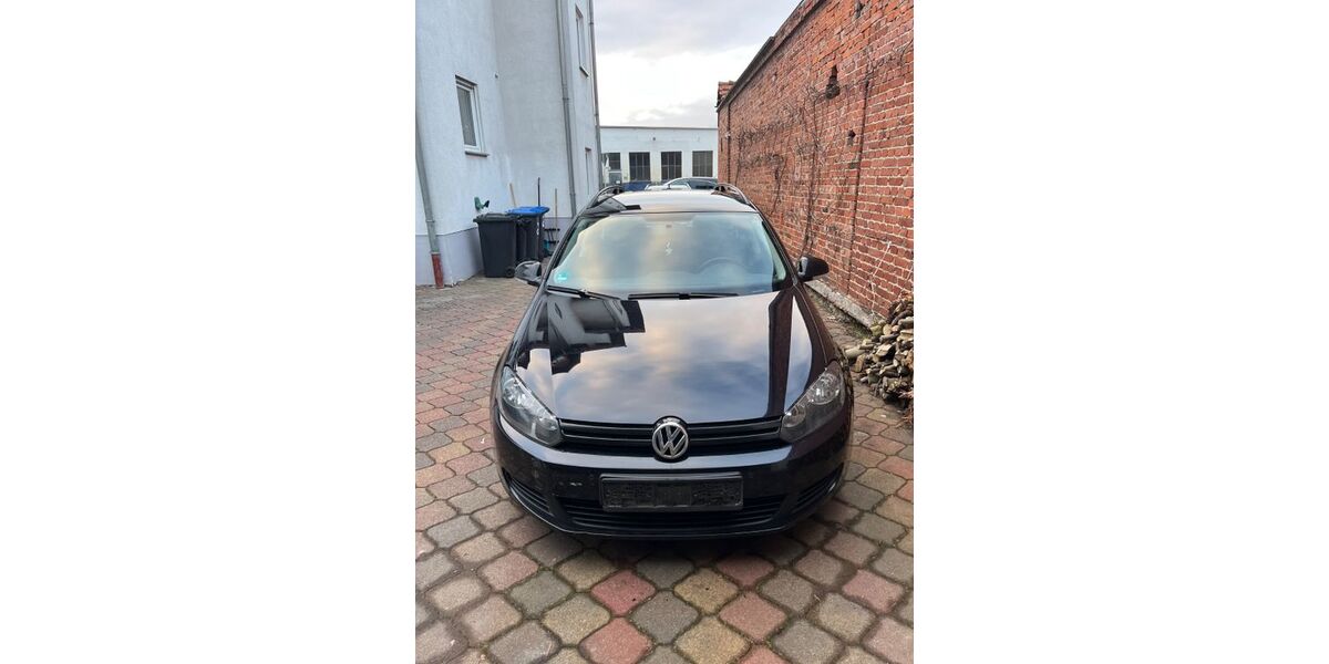 VW Golf 176.000 km 2.699 &euro; Gießen 35398