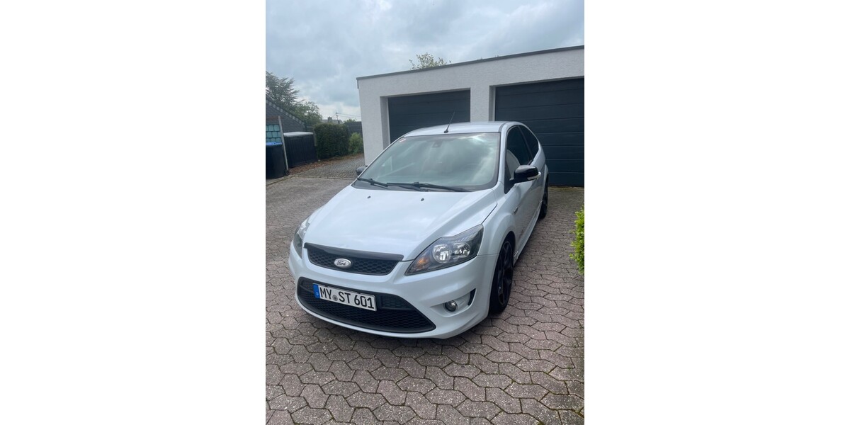 Ford Focus 147.800 km 11.500 &euro; Mayen 56727