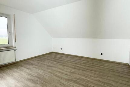 3-Zimmer Dachgeschosswohnung mit Gartenanteil in Verden-Walle 3 zimmer