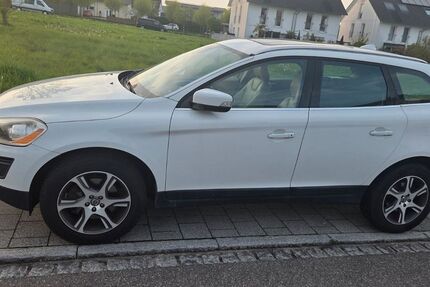 Volvo XC60 65.000 km 18.400 &euro; Bad Krozingen 79189