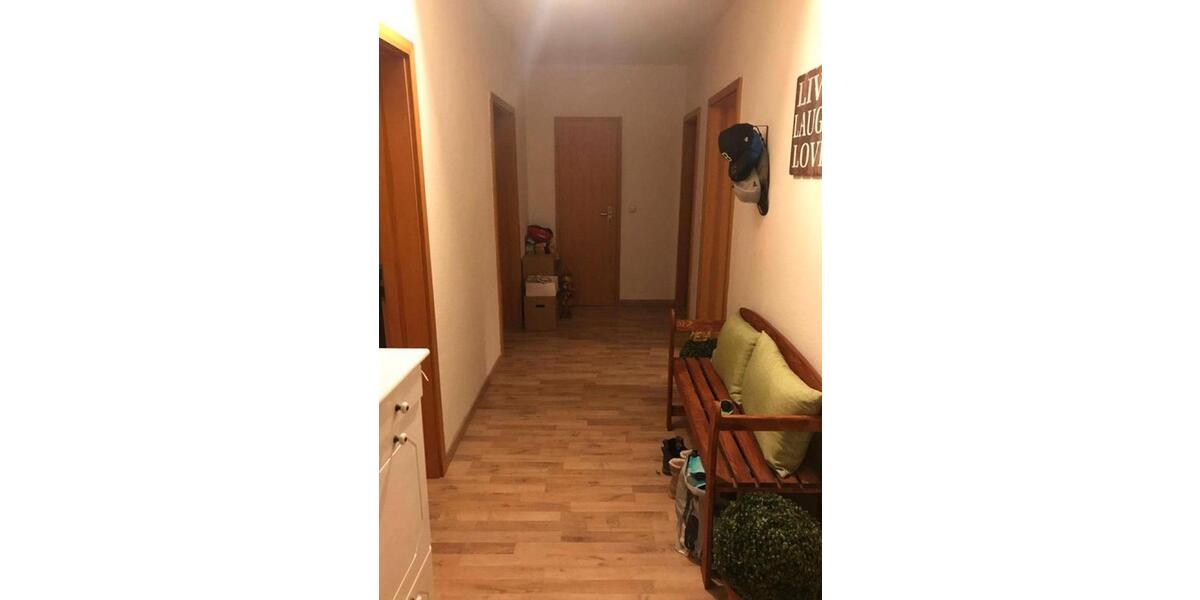 Dachgeschoßwohnung Chemnitz Kapellenberg - 4 Zimmer, 100 m&sup2;, 87.000&euro; | Angebot:27029015