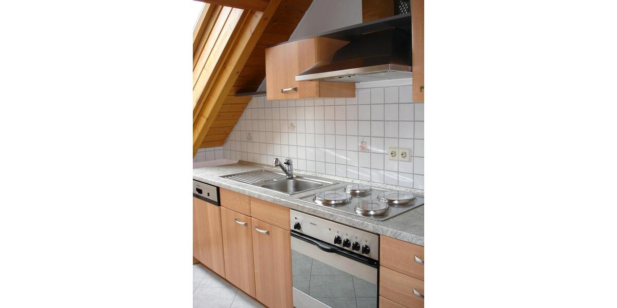 Dachgeschoßwohnung Neuenstadt am Kocher - 2 Zimmer, 110 m&sup2;, 950&euro; | Angebot:26415219