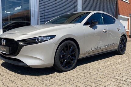 Mazda 3 13.707 km 26.895 € Waren 17192