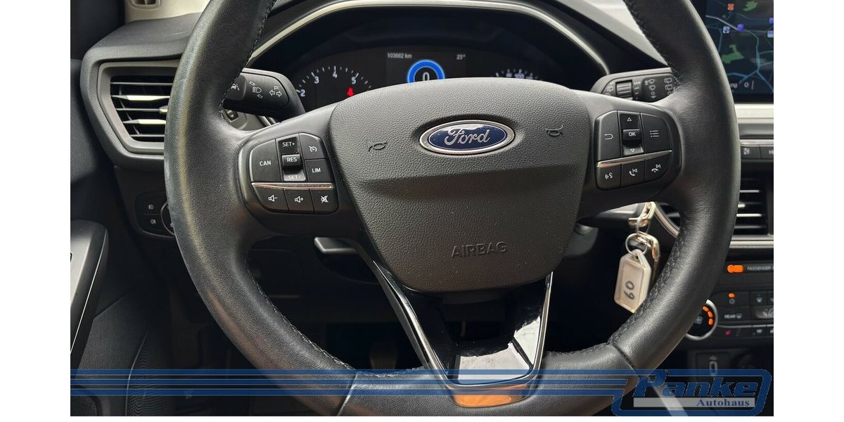 Ford Focus Cool R-Cam*ParkIN*Navi*Car-play*SHZ*Tempo 103.662 km 10.890 &euro; Berlin 13187