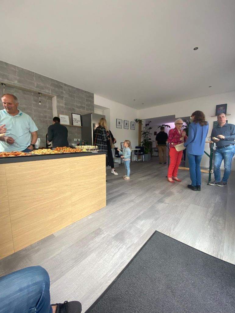 Fixer Arbeitsplatz - Coworking in Tönisvorst-Vorst - All-in-Miete zimmer