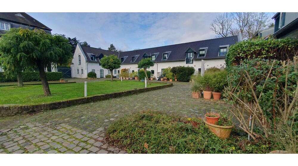 Haus zum Kaufen in Köln-Rodenkirchen 995.000 € 154 m²