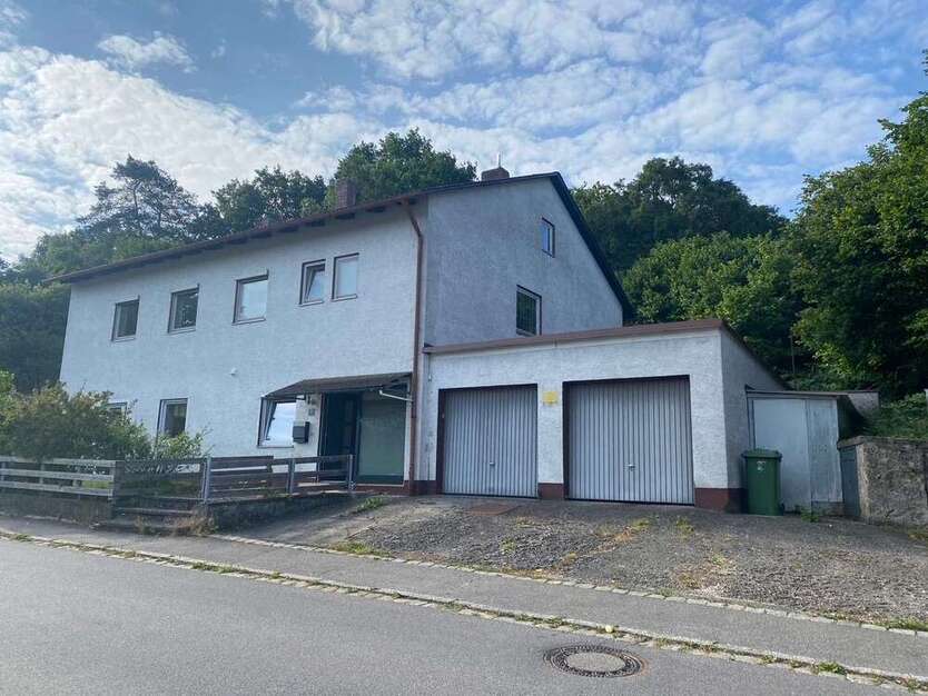 Haus zum Kaufen in Nittendorf 389.000 € 218.69 m²
