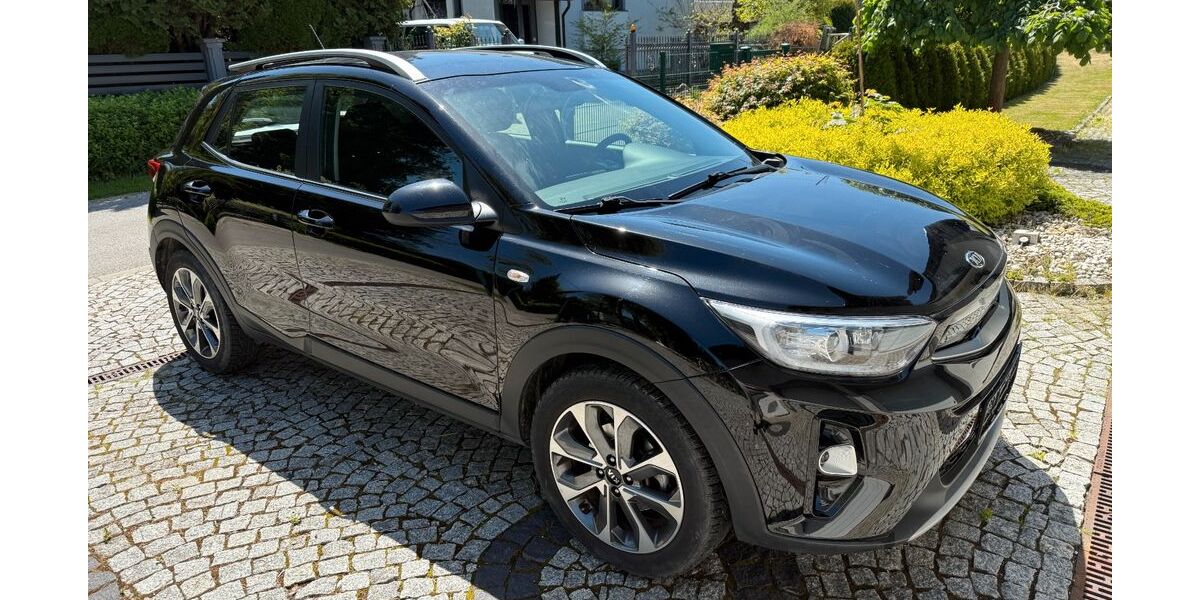 Kia Stonic 72.000 km 11.500 &euro; Linden 35440