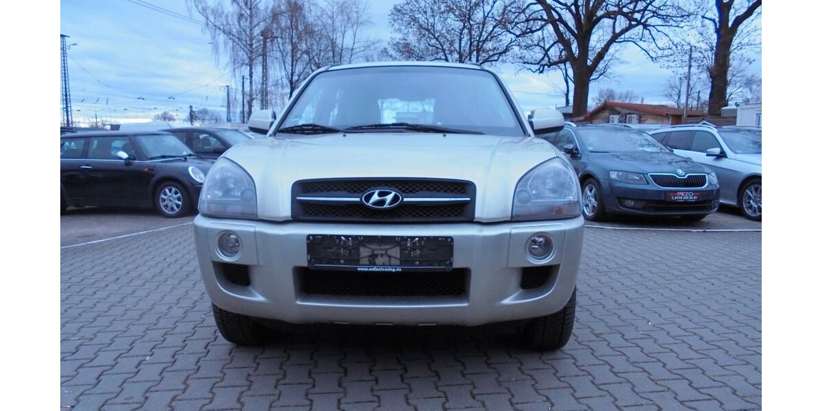 Hyundai TUCSON 229.510 km 3.950 &euro; München OT Trudering-Riem 81825