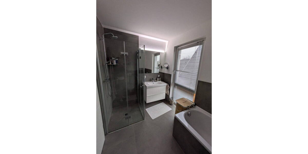 Reihenmittelhaus Quickborn - 4 Zimmer, 123 m&sup2;, 1.700&euro; | Angebot:26188528