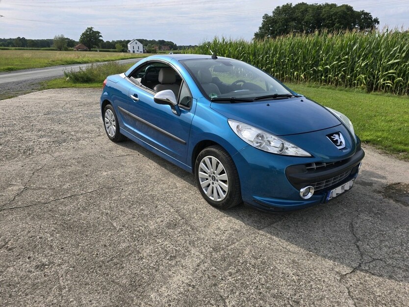 Peugeot 207 CC 92.000 km 4.200 € Bielefeld 33602