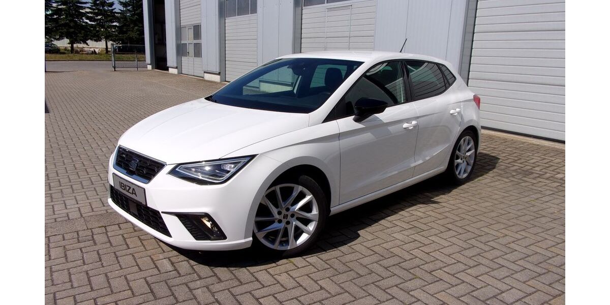 Seat Ibiza 32.150 km 17.490 &euro; Ebersbach-Neugersdorf 02727
