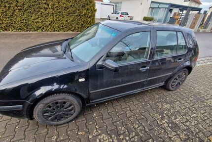 VW Golf 330.000 km 999 &euro; Illertissen 89257