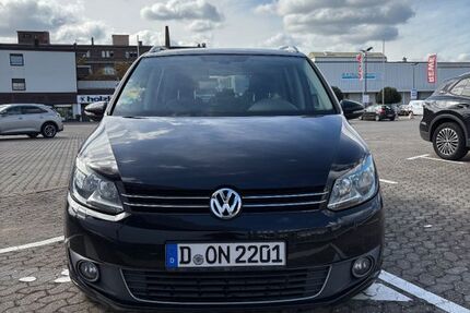 VW Touran 148.000 km 10.500 € Düsseldorf 40211