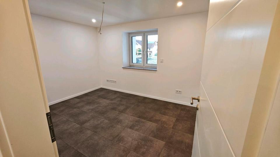 Doppelhaushälfte Wadern - 6 Zimmer, 190 m&sup2;, 1.350&euro; | Angebot:26409659