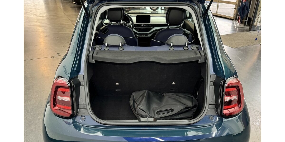 Fiat 500e Action CarPlay Android Automatik 1.Hand 18.400 km 13.490 &euro; Lich 35423