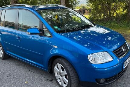 VW Touran 232.380 km 800 &euro; Grassau 83224