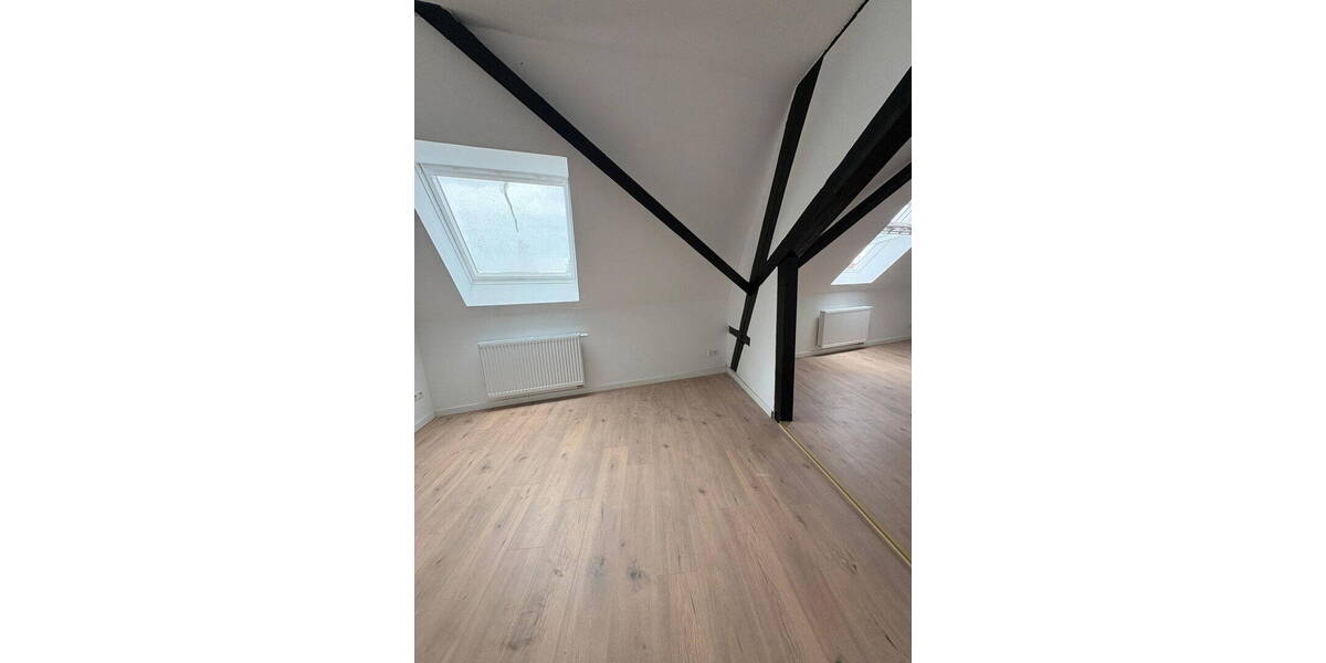 Etagenwohnung Bellheim - 2 Zimmer, 93 m&sup2;, 220.000&euro; | Angebot:26500042