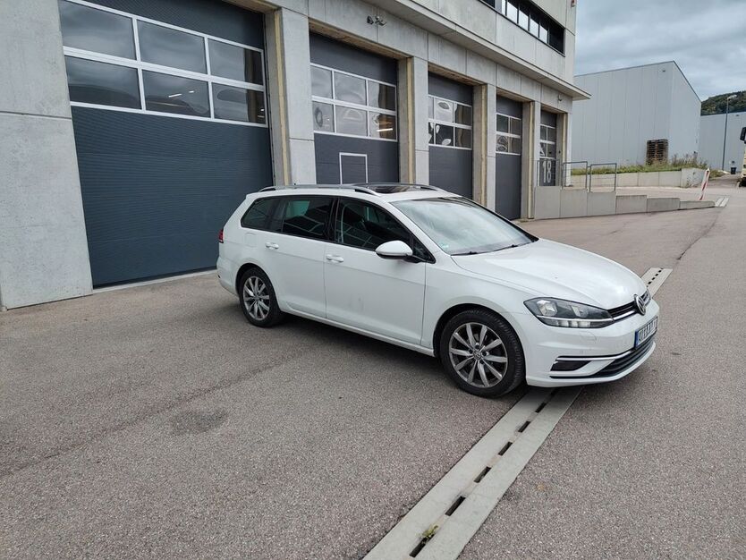 VW Golf 103.000 km 15.500 € Essingen 73457