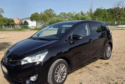 Toyota Verso 110.000 km 12.900 &euro; weil.am rhein 79576