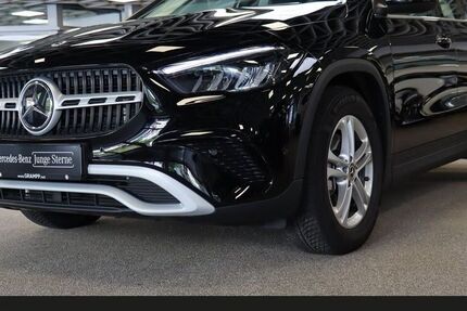 Mercedes GLA 180