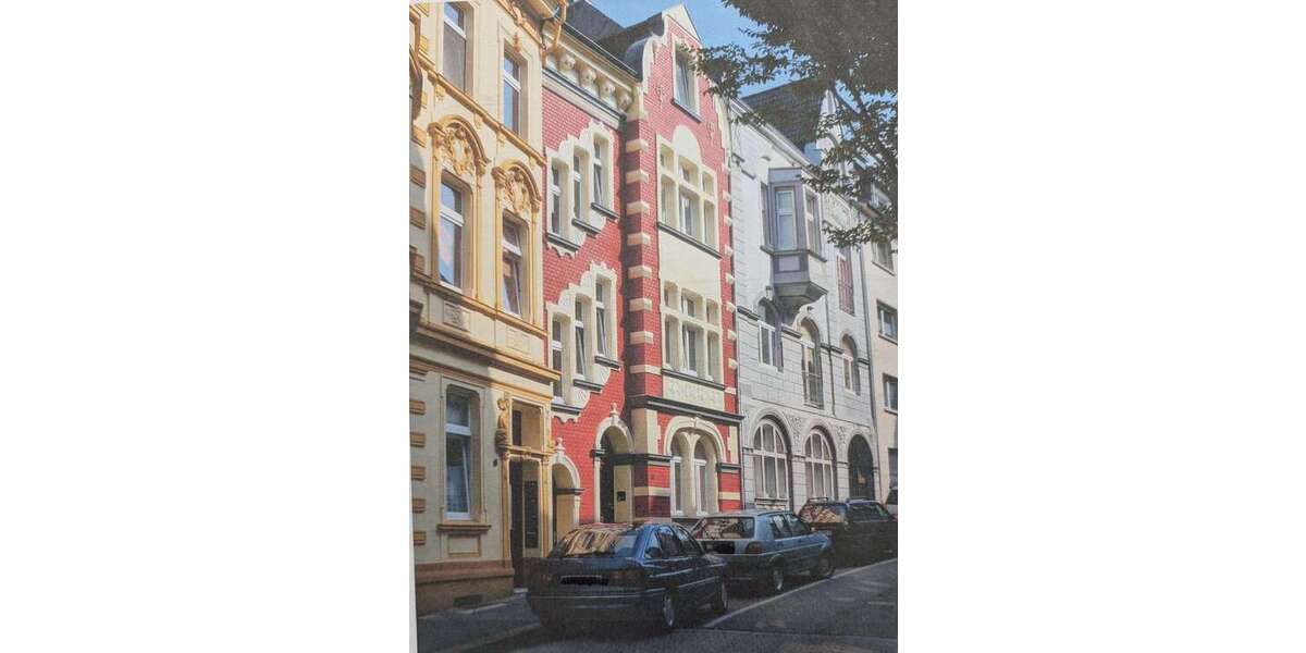 Einfamilienhaus Solingen Mitte - 8 Zimmer, 240 m&sup2;, 415.000&euro; | Angebot:26680231