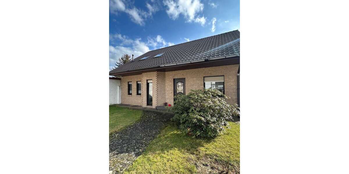Einfamilienhaus Letzlingen Letzlingen - 9 Zimmer, 238 m&sup2;, 265.000&euro; | Angebot:26671862