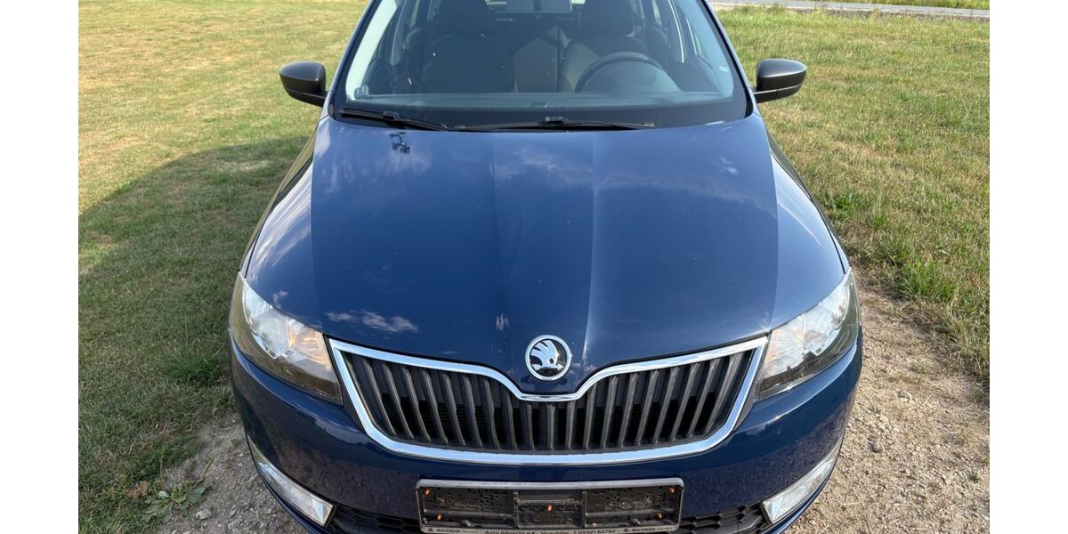 Skoda Rapid 142.800 km 5.100 &euro; cham 93413