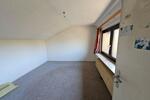 ObjNr:19684 - Freistehendes Einfamilienhaus mit Vor- und Rückgarten sowie Garage und Stellplatz - Bungalow Eisenberg (Pfalz) | Angebot:20430159