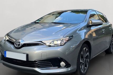 Toyota Auris 31.000 km 11.990 &euro; Essen 45147
