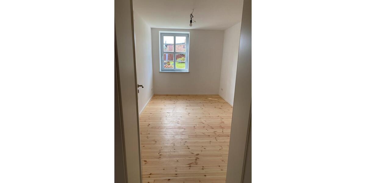 Erdgeschoßwohnung Treuenbrietzen - 4 Zimmer, 97 m&sup2;, 266.000&euro; | Angebot:25919298