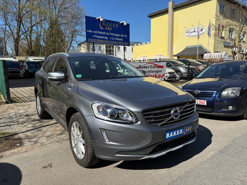 Volvo XC60 147.000 km 17.990 € Berlin 12307