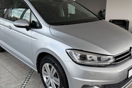 VW Touran 199.999 km 9.799 &euro; Eggolsheim 91330